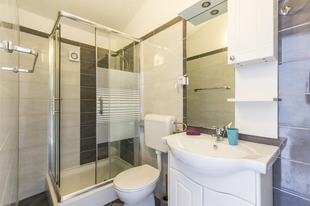 Apartments Gloria Ližnjan Εξωτερικό φωτογραφία