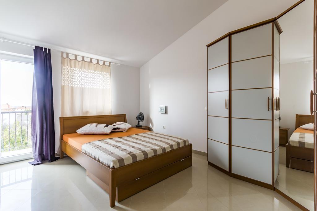 Apartments Gloria Ližnjan Εξωτερικό φωτογραφία